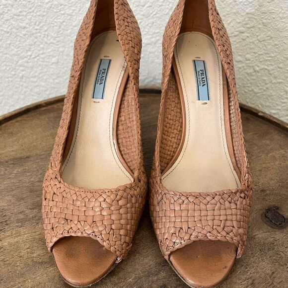 Prada Leather Woven Peep Open Toe Pump Heels Women's Size 38 US 8 - Picture 2 of 9